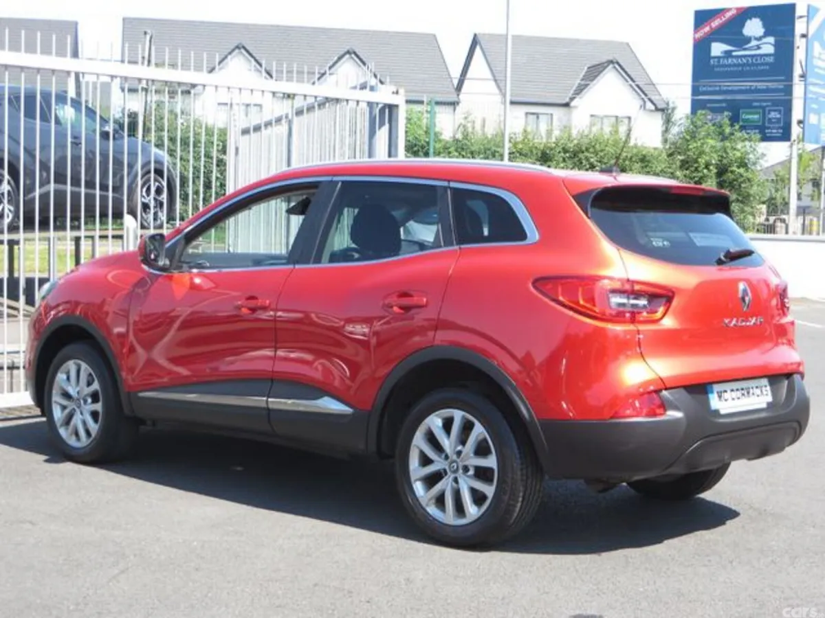 Renault Kadjar Hatchback, Petrol, 2018, Red
