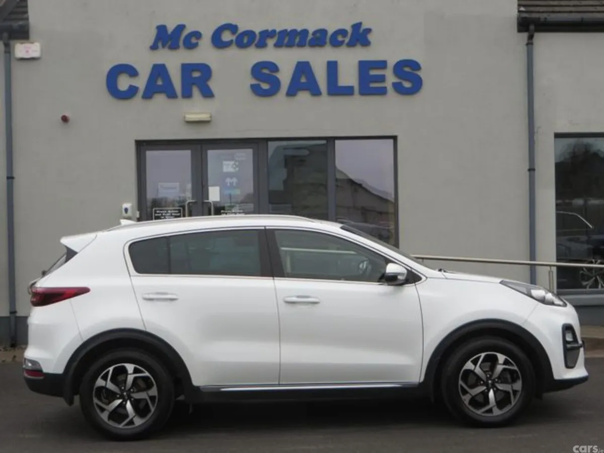 Kia Sportage MPV, Diesel Hybrid, 2021, White