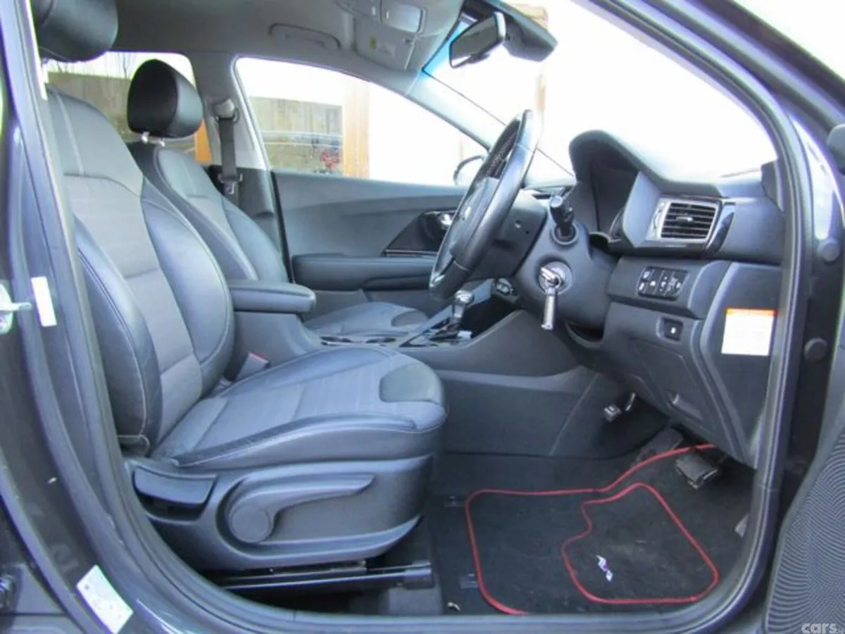 Kia Niro Estate, Petrol Hybrid, 2019, Grey