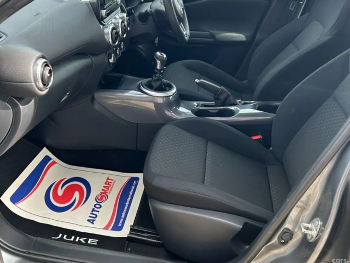 Nissan Juke MPV, Petrol, 2022, Grey