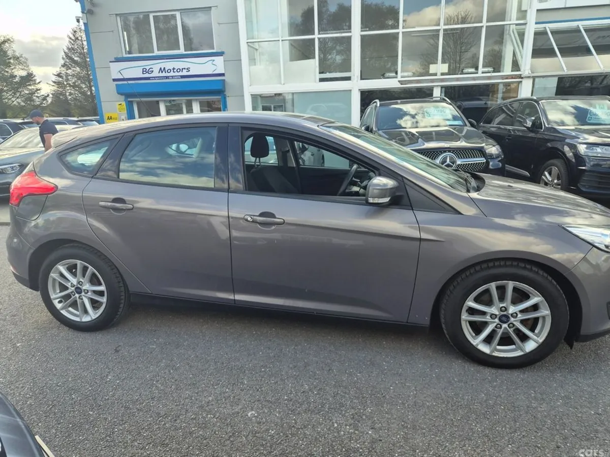 Ford Focus Hatchback, Diesel, 2016, Brown