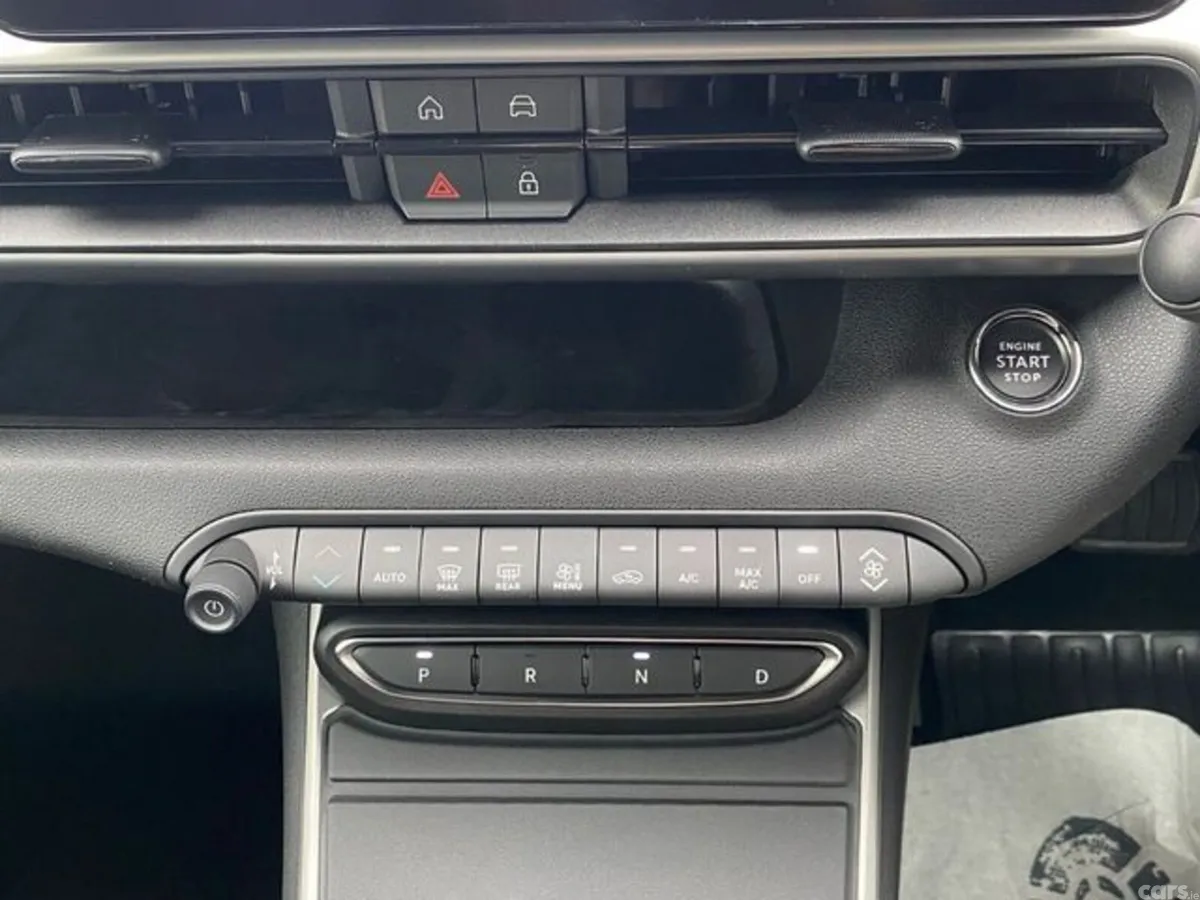 Jeep Avenger SUV, Petrol Hybrid, 2027, Grey