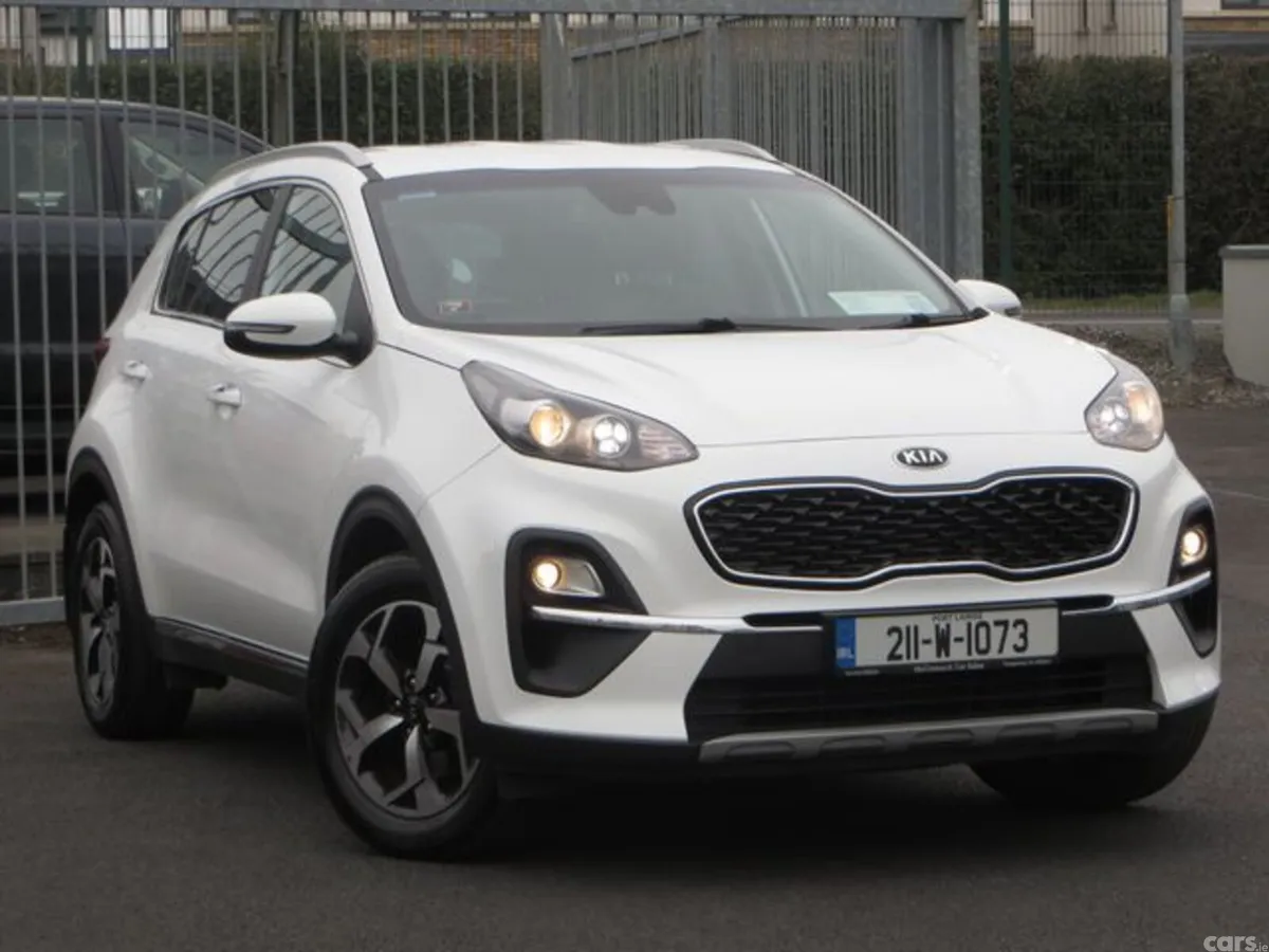Kia Sportage MPV, Diesel Hybrid, 2021, White
