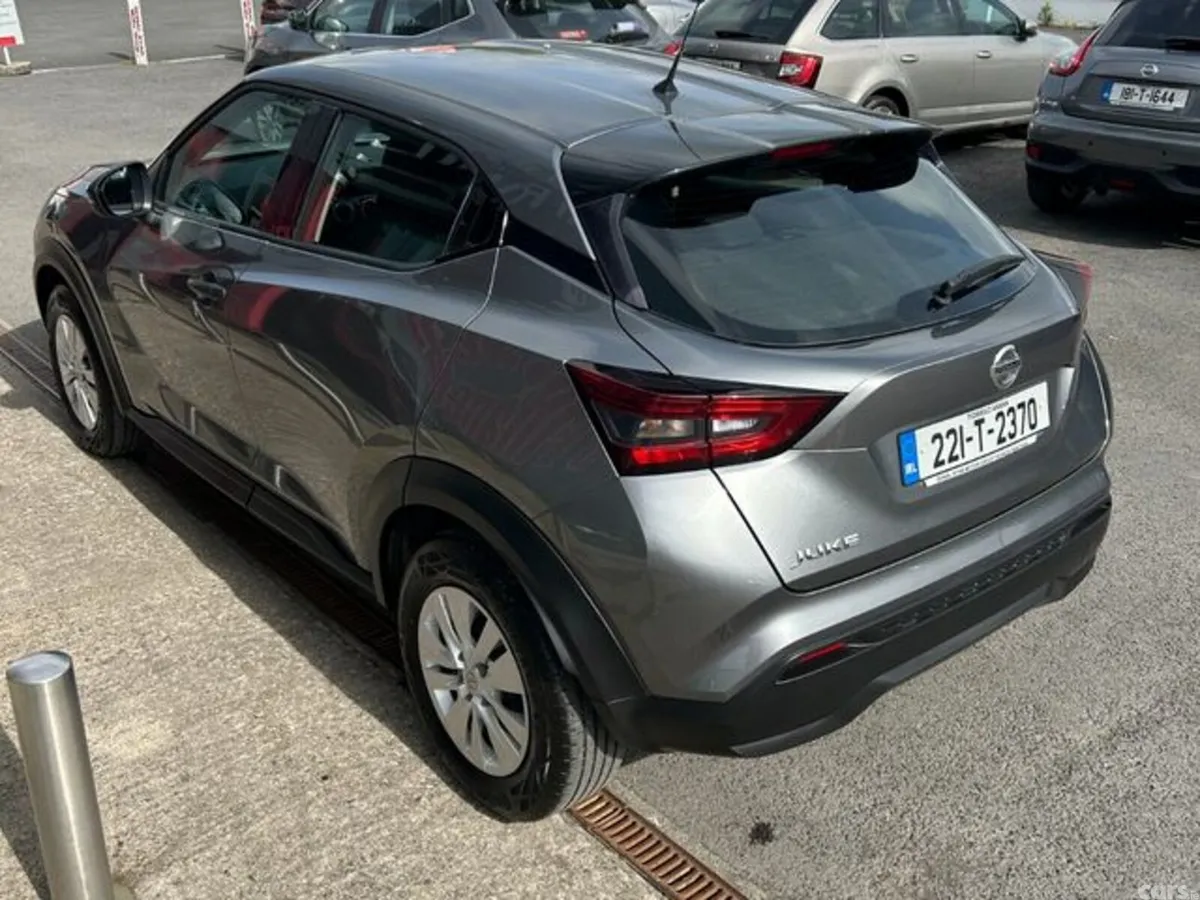 Nissan Juke MPV, Petrol, 2022, Grey