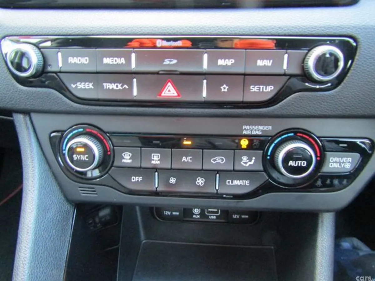 Kia Niro Estate, Petrol Hybrid, 2019, Grey