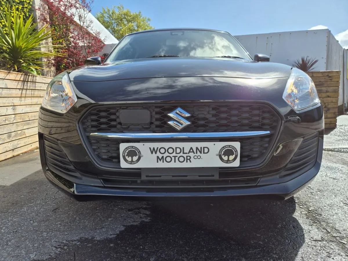 Suzuki Swift Hatchback, Petrol, 2023, Black