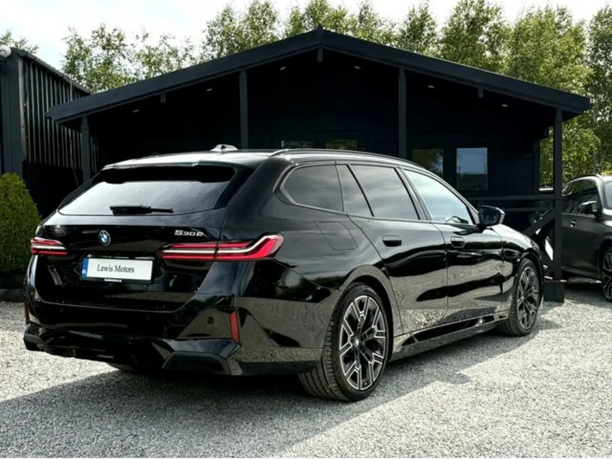 BMW 5-Series Estate, Petrol Hybrid, 2025, Black