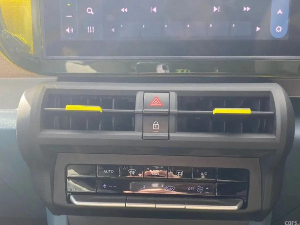 Fiat Grande Panda Hatchback, Petrol Hybrid, 2026, Yellow