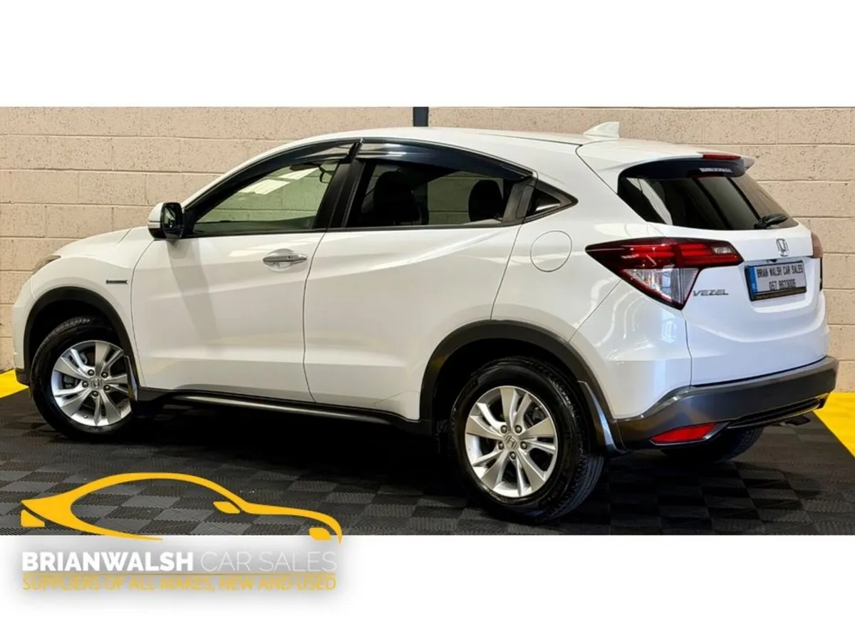 Honda Vezel SUV, Petrol Hybrid, 2014, White