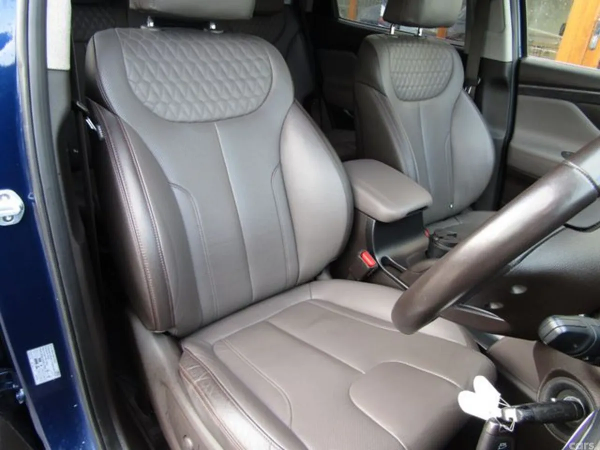Hyundai Santa Fe Estate, Diesel, 2019, Blue