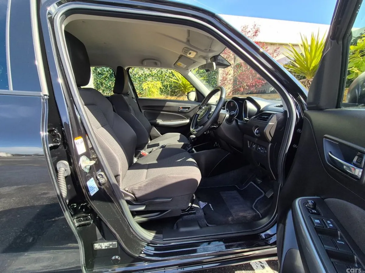 Suzuki Swift Hatchback, Petrol, 2023, Black