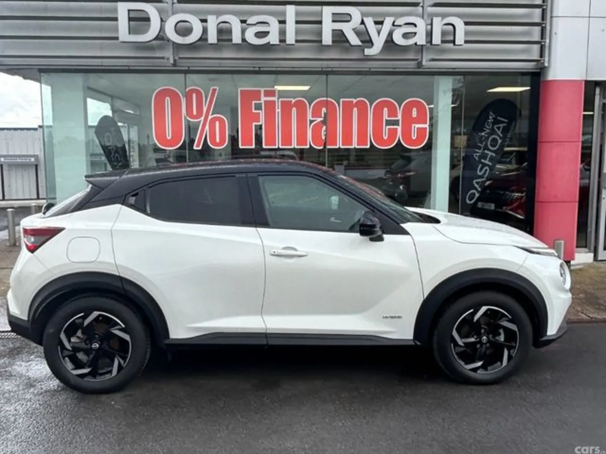 Nissan Juke MPV, Petrol, 2023, White