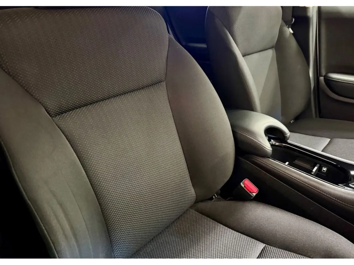 Honda Vezel SUV, Petrol Hybrid, 2014, White