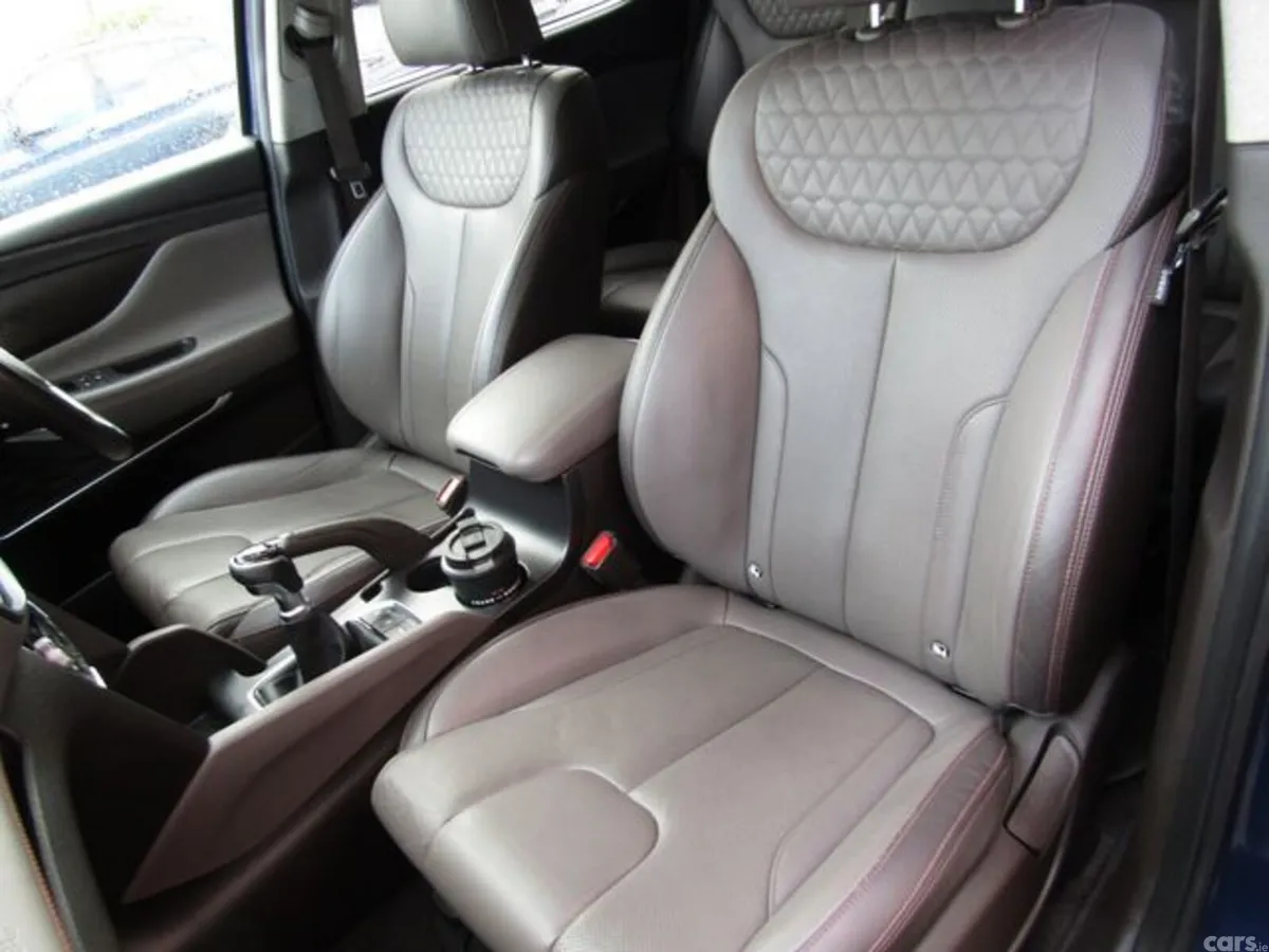 Hyundai Santa Fe Estate, Diesel, 2019, Blue