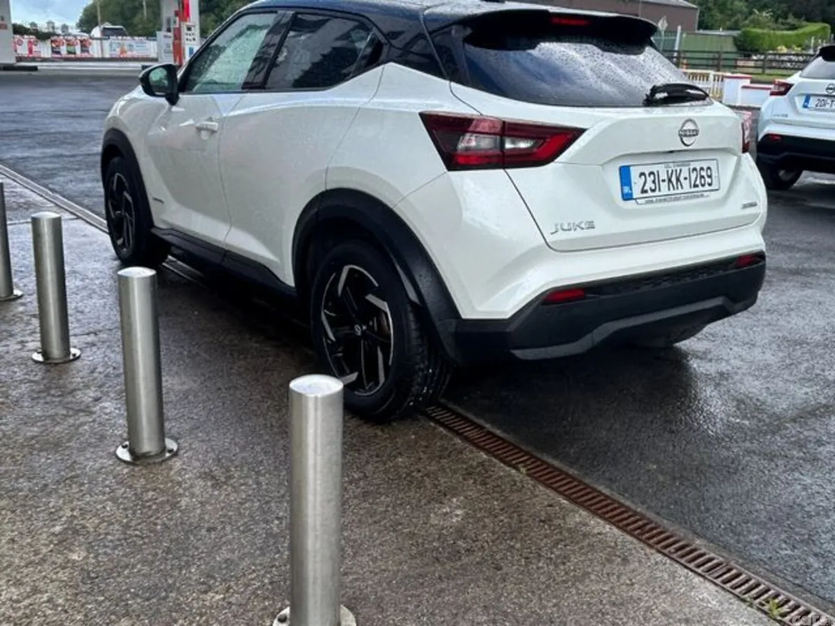 Nissan Juke MPV, Petrol, 2023, White