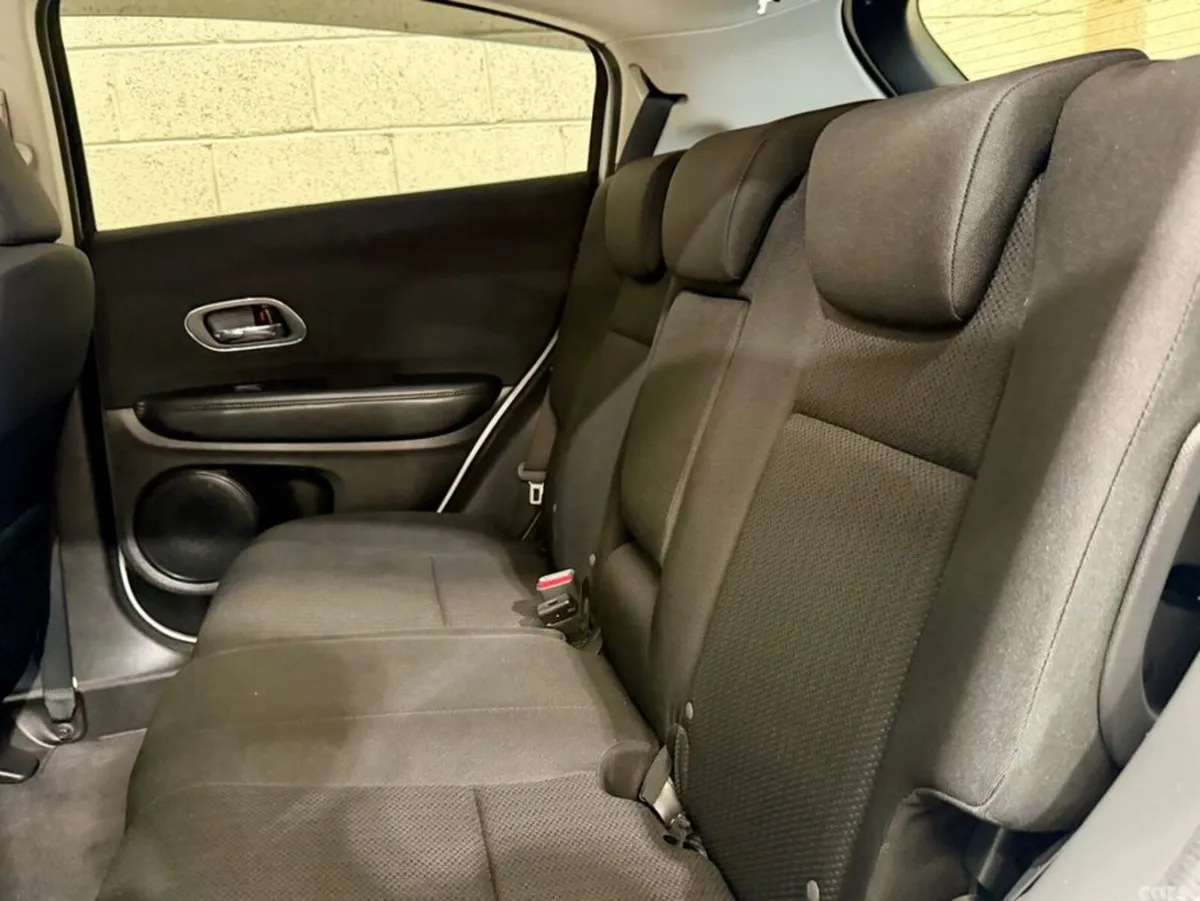 Honda Vezel SUV, Petrol Hybrid, 2014, White