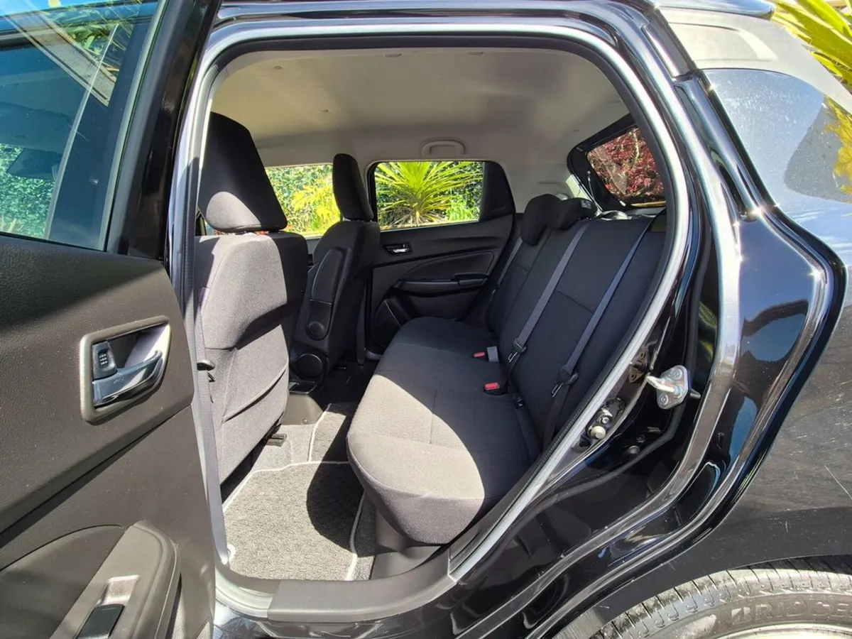 Suzuki Swift Hatchback, Petrol, 2023, Black