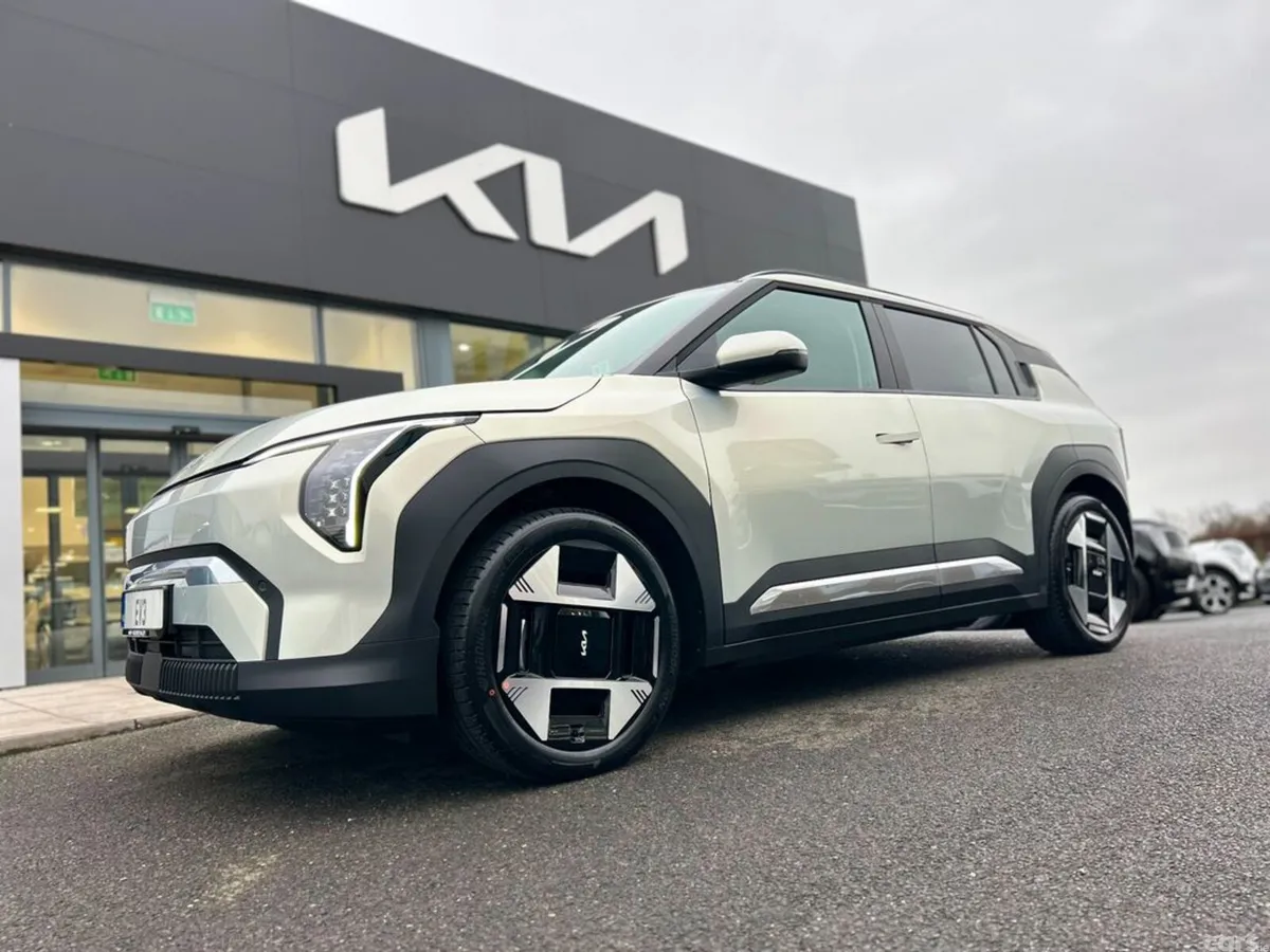 Kia EV3 SUV, Electric, 2027, Silver