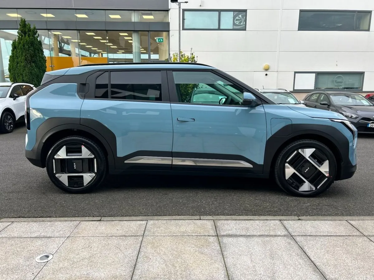 Kia EV3 SUV, Electric, 2027, Blue