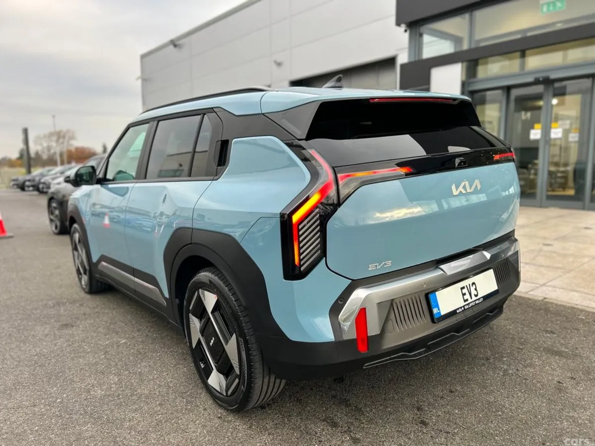 Kia EV3 SUV, Electric, 2027, Blue