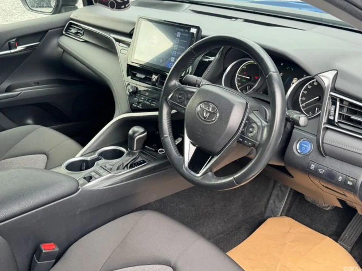 Toyota Camry Saloon, Petrol Hybrid, 2021, Black