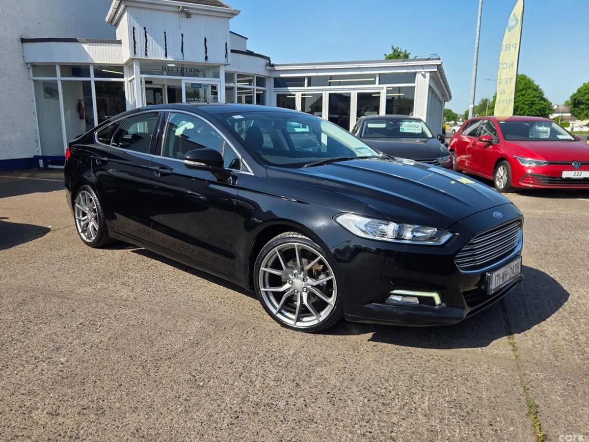 Ford Mondeo Hatchback, Diesel, 2017, Black