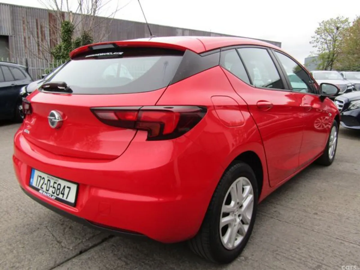 Opel Astra Hatchback, Petrol, 2017, Red