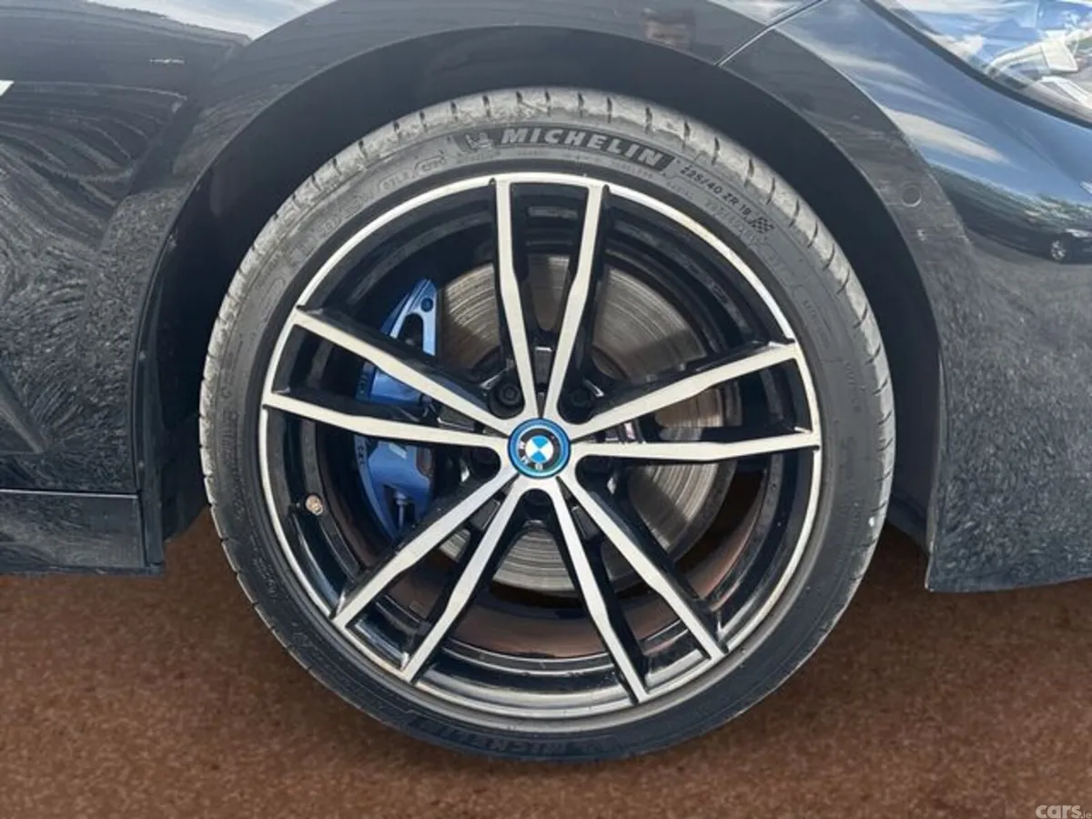 BMW 3-Series Saloon, Petrol Plug-in Hybrid, 2022, Black