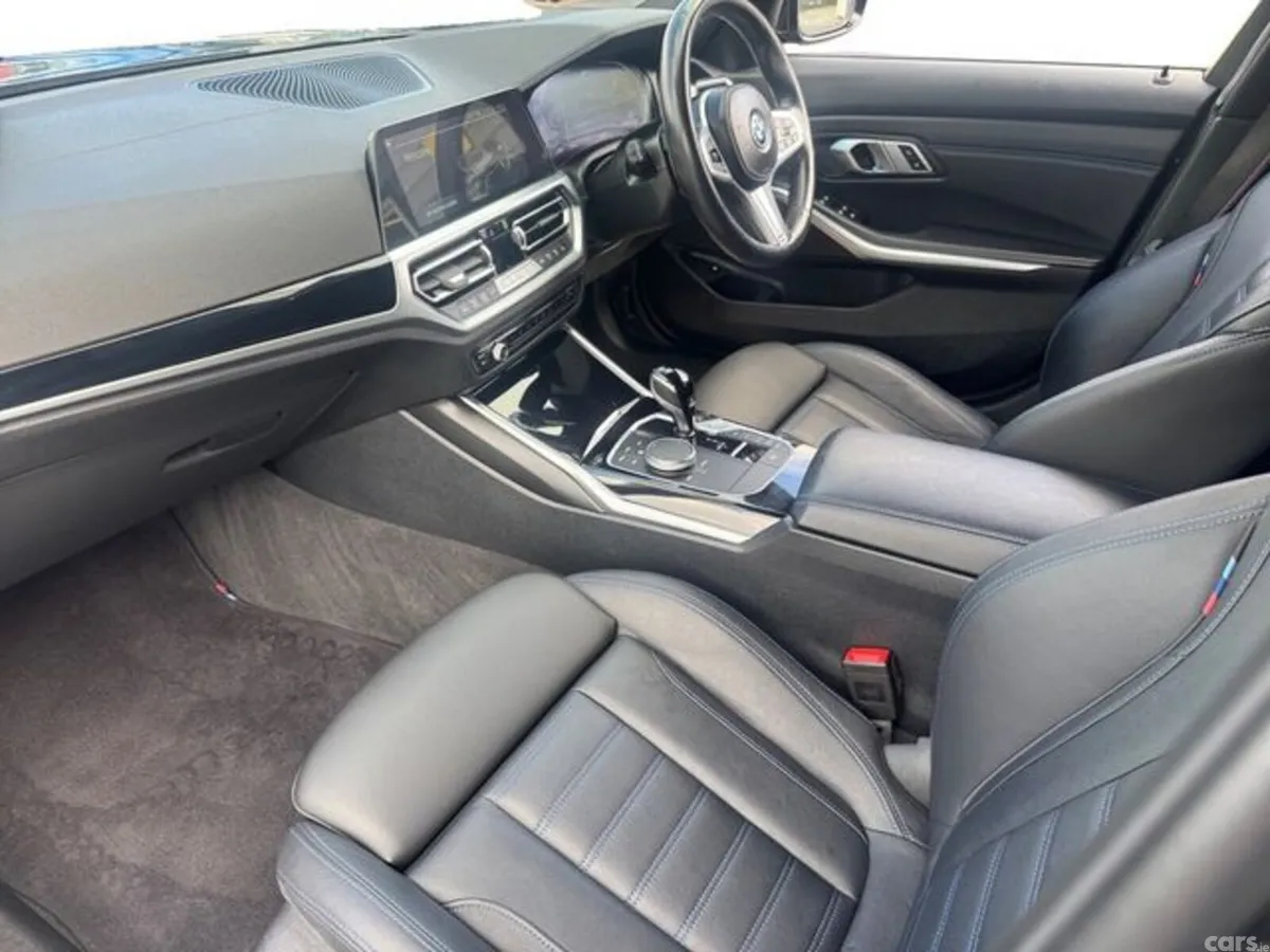 BMW 3-Series Saloon, Petrol Plug-in Hybrid, 2022, Black