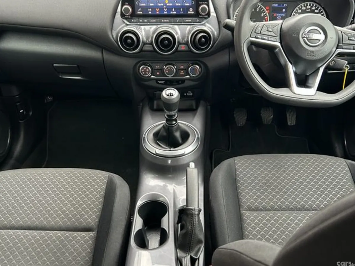 Nissan Juke MPV, Petrol, 2024, Blue