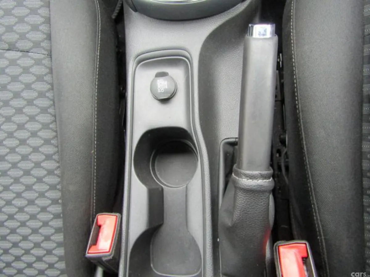 Opel Astra Hatchback, Petrol, 2017, Red