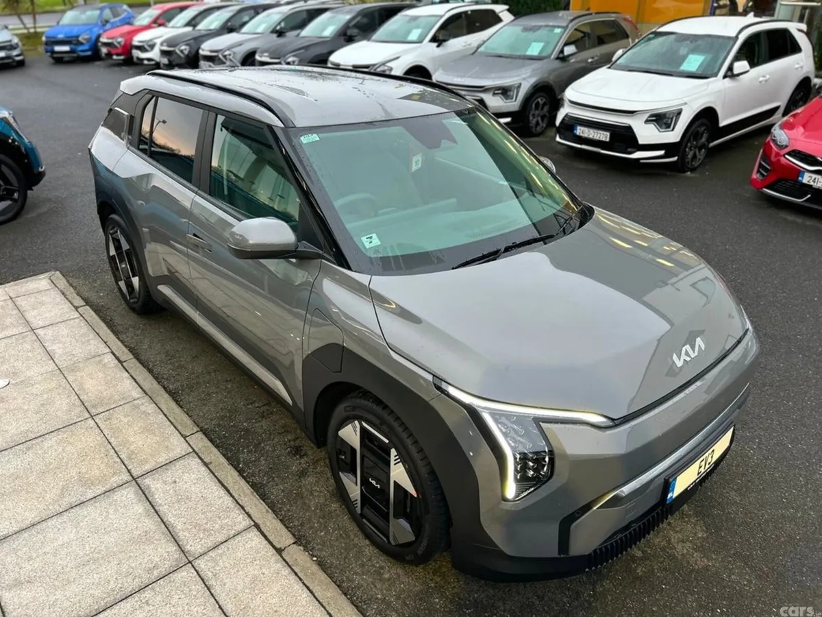 Kia EV3 SUV, Electric, 2027, Grey