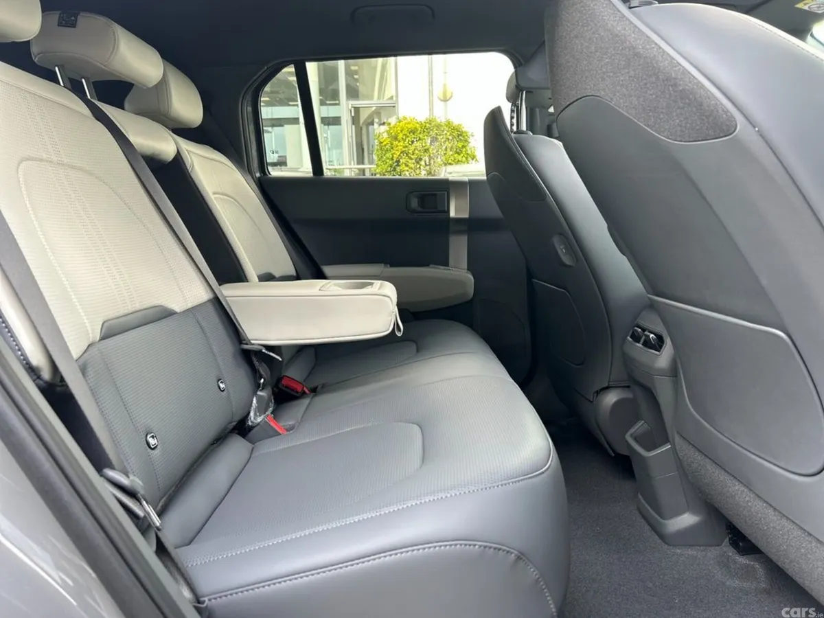 Kia EV3 SUV, Electric, 2027, Grey
