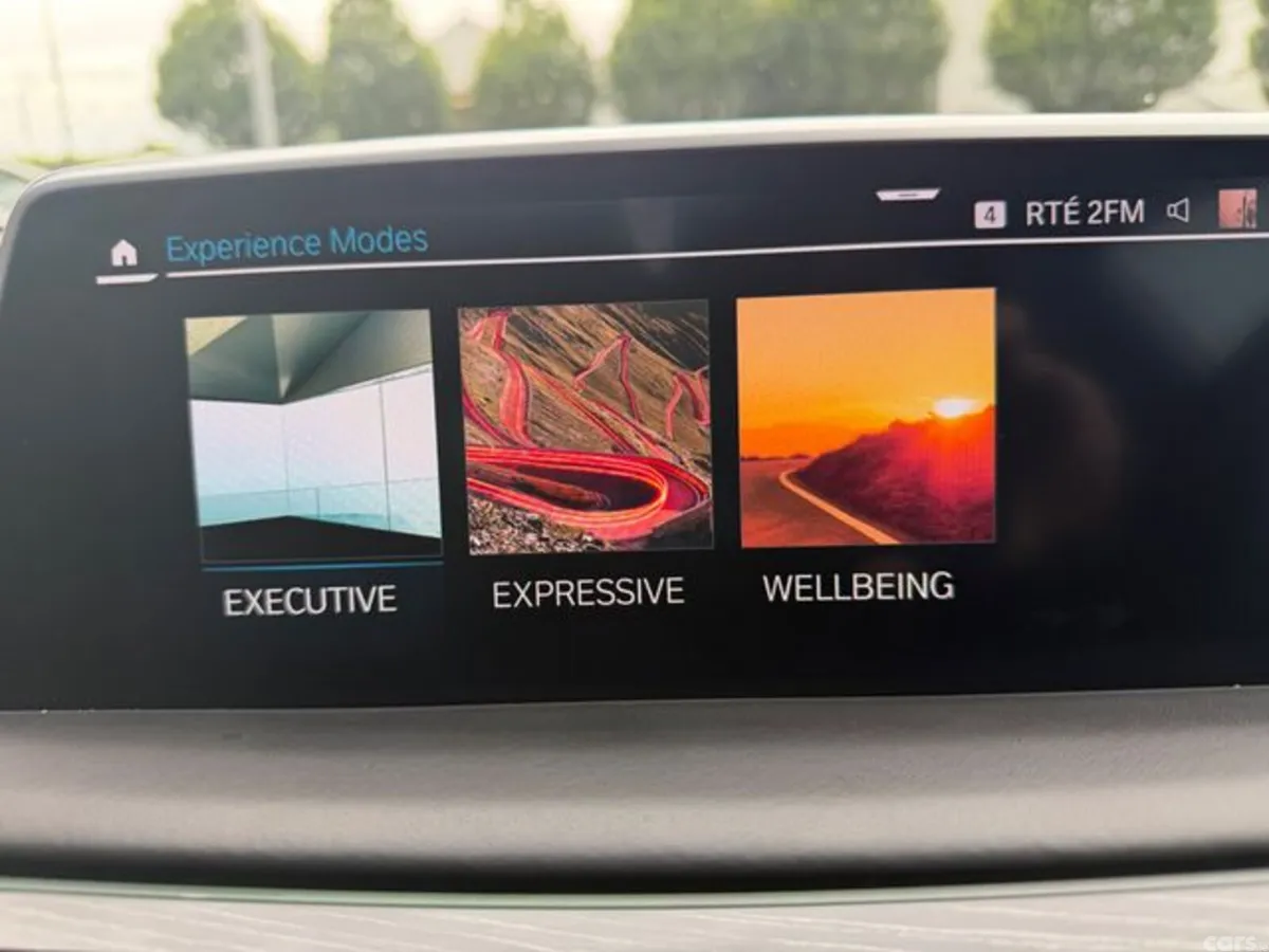 BMW Other Saloon, Petrol Plug-in Hybrid, 2022, Black