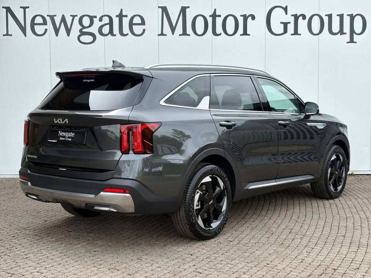 Kia Sorento SUV, Diesel, 2027, Grey