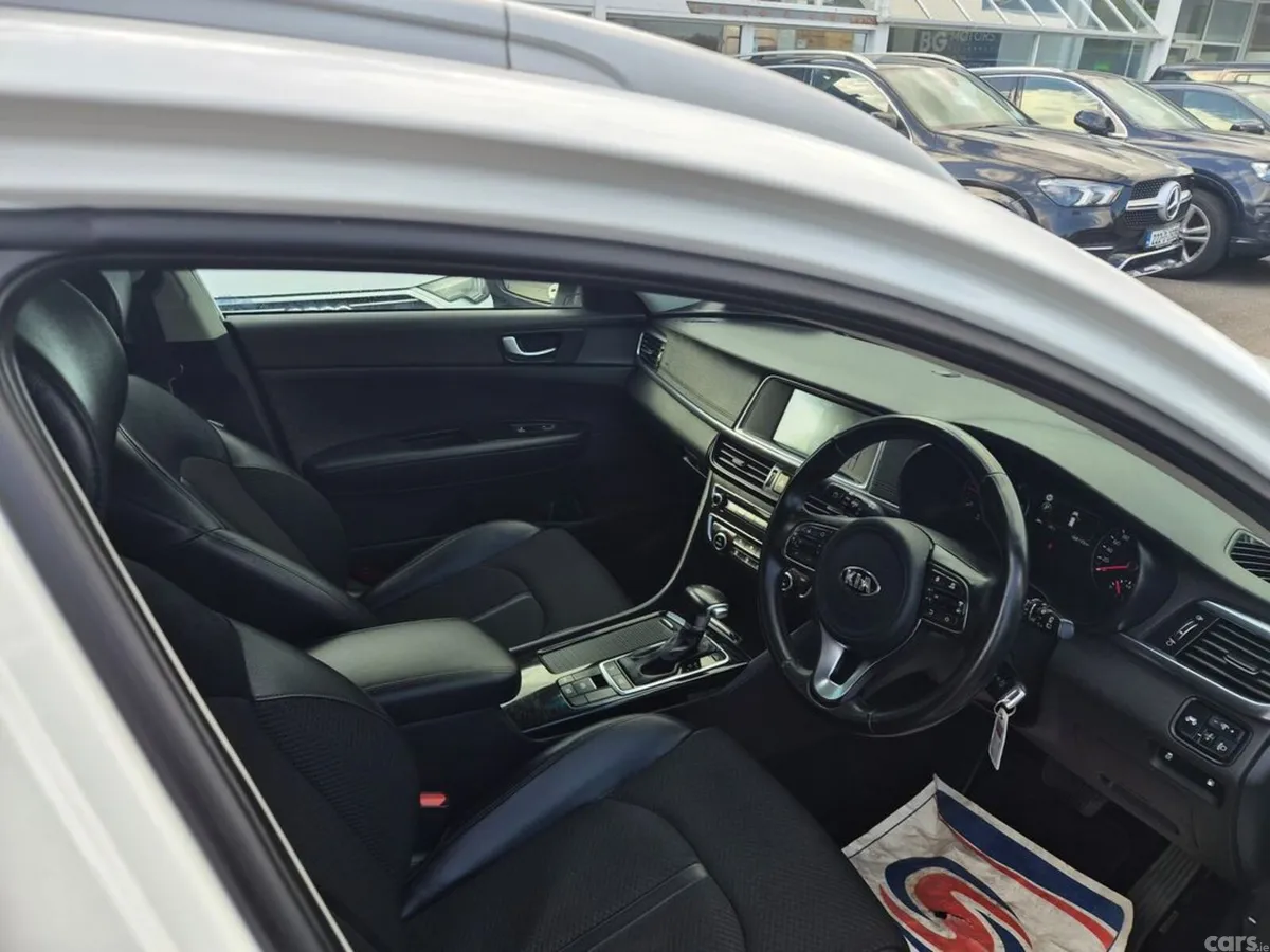 Kia Optima Estate, Diesel, 2018, White