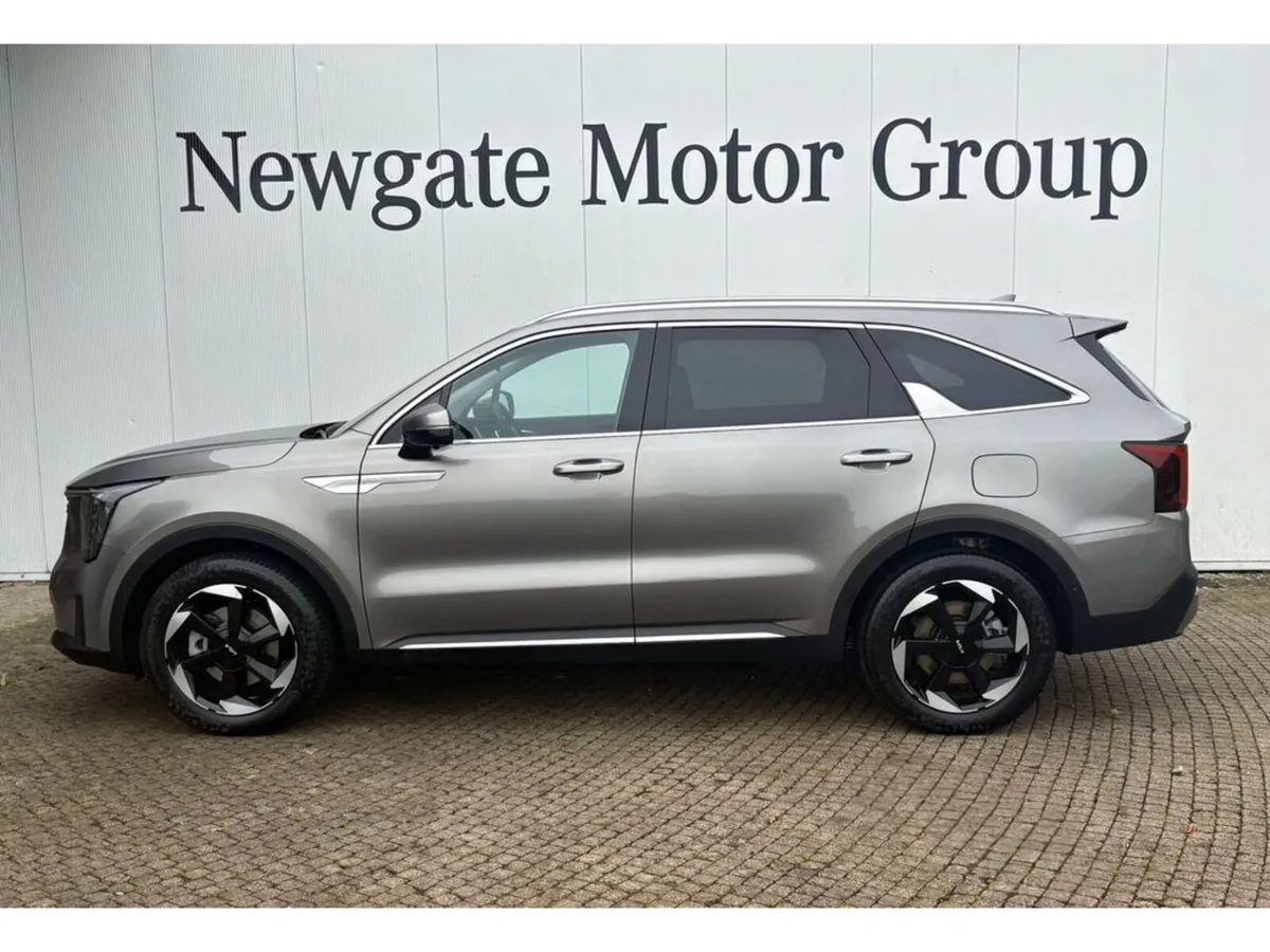 Kia Sorento SUV, Petrol Plug-in Hybrid, 2026, Grey