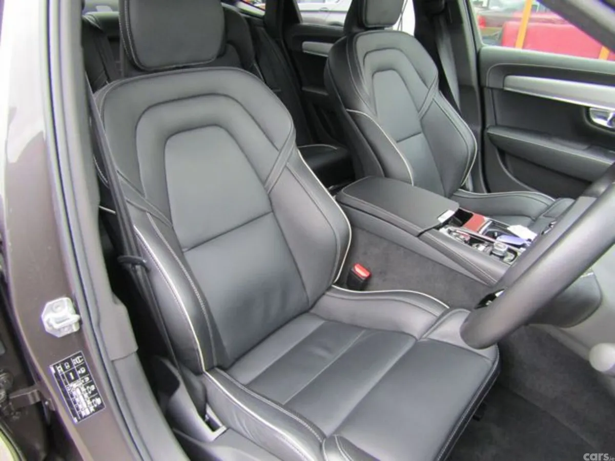 Volvo S90 Saloon, Petrol Plug-in Hybrid, 2021, Grey