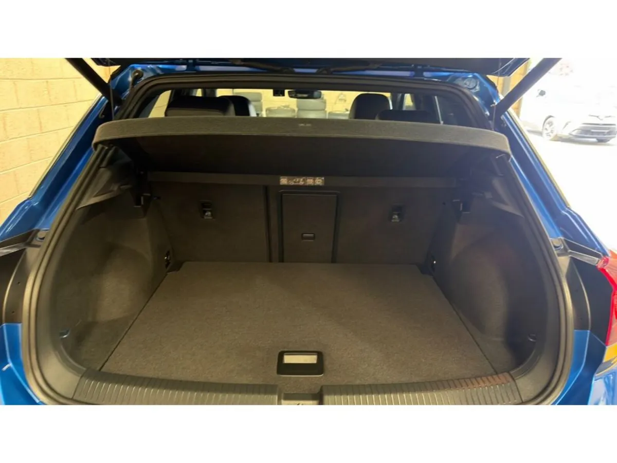 Volkswagen T-Roc SUV, Diesel, 2021, Blue