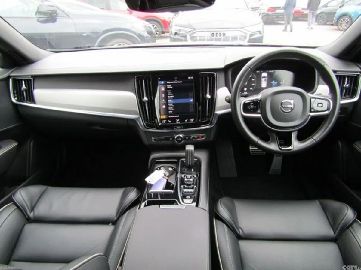 Volvo S90 Saloon, Petrol Plug-in Hybrid, 2021, Grey