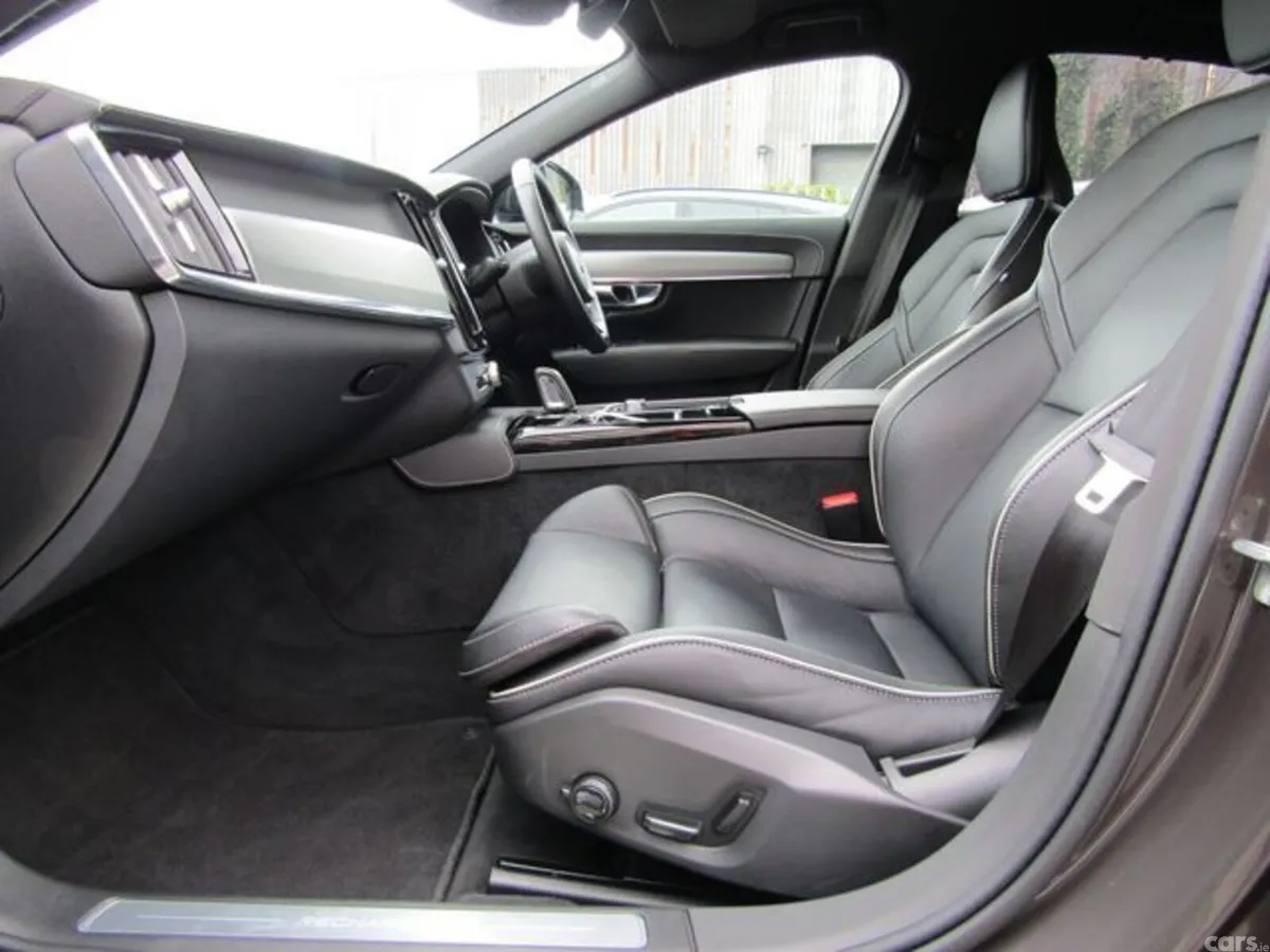 Volvo S90 Saloon, Petrol Plug-in Hybrid, 2021, Grey