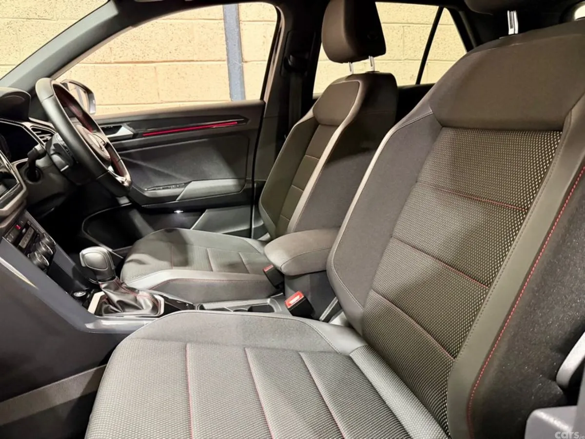 Volkswagen T-Roc SUV, Diesel, 2021, Black