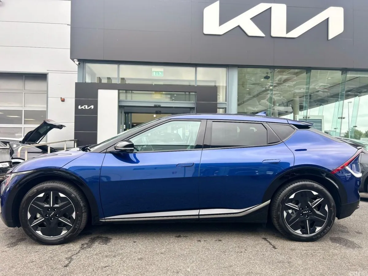 Kia EV6 SUV, Electric, 2027, Blue