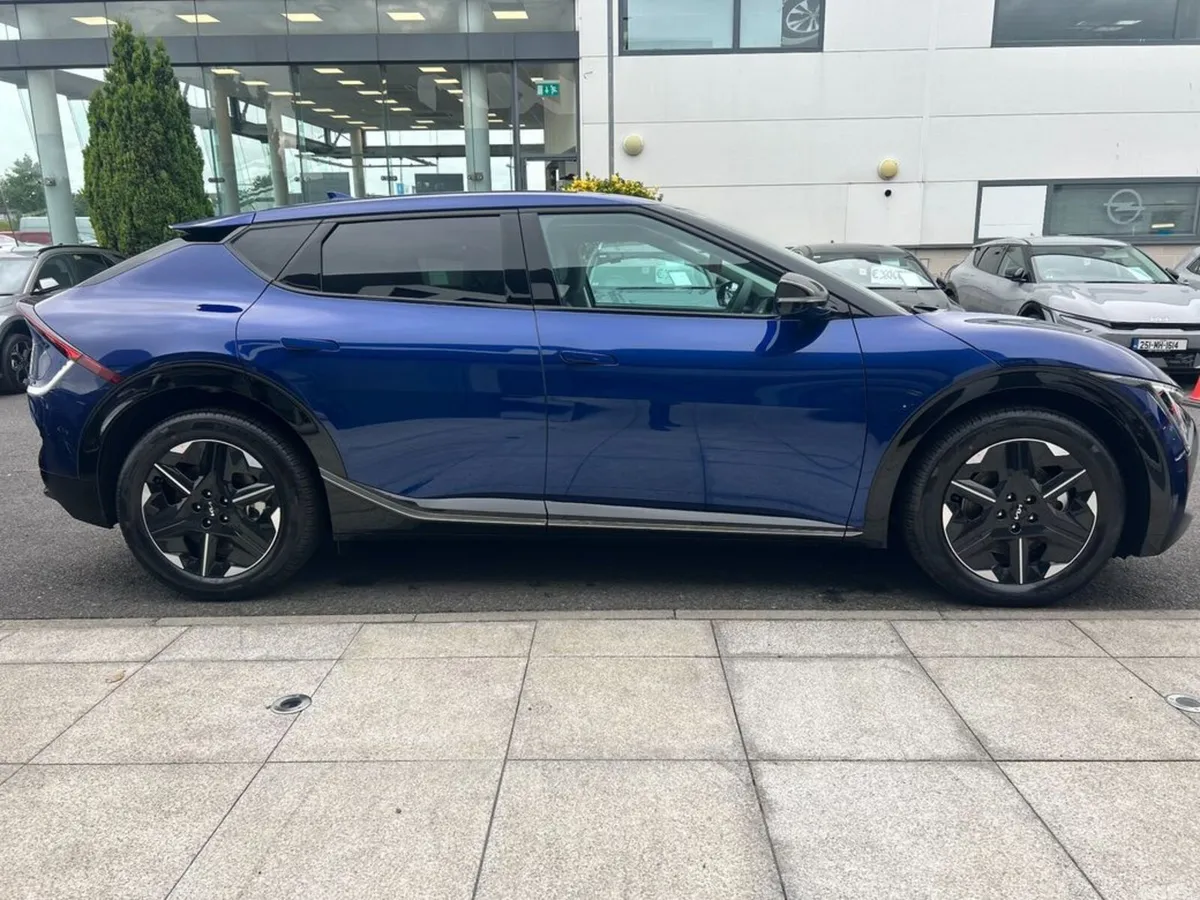 Kia EV6 SUV, Electric, 2027, Blue