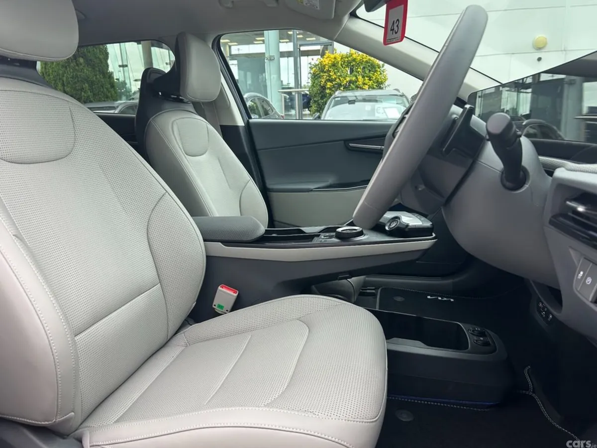 Kia EV6 SUV, Electric, 2027, Blue