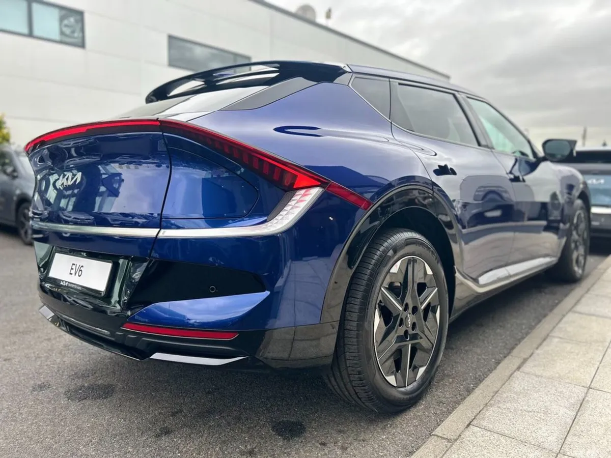 Kia EV6 SUV, Electric, 2027, Blue