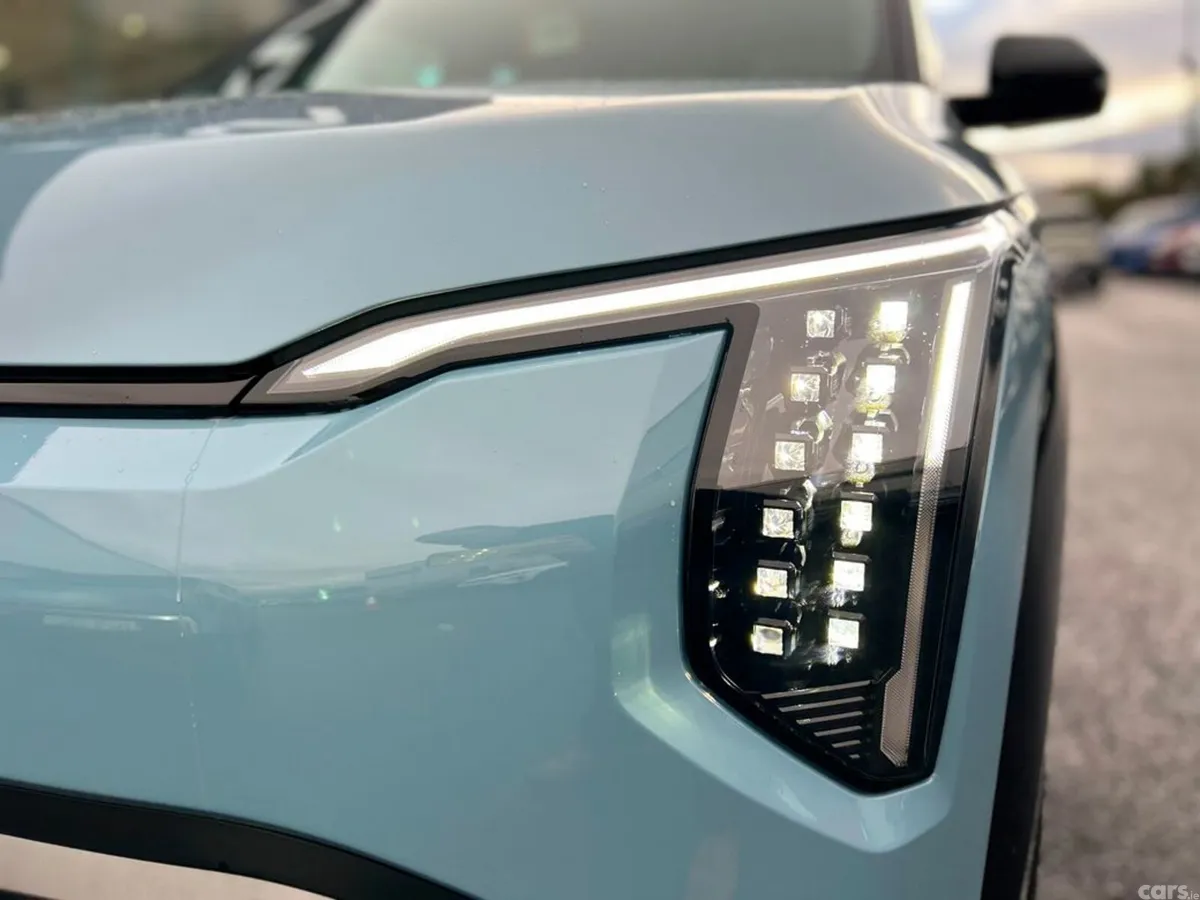 Kia EV3 SUV, Electric, 2027, Blue