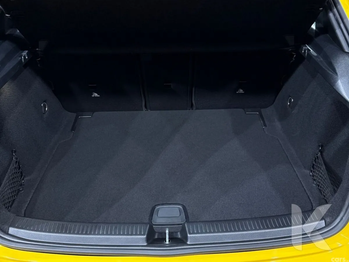 Mercedes-Benz A-Class Hatchback, Petrol, 2020, Yellow