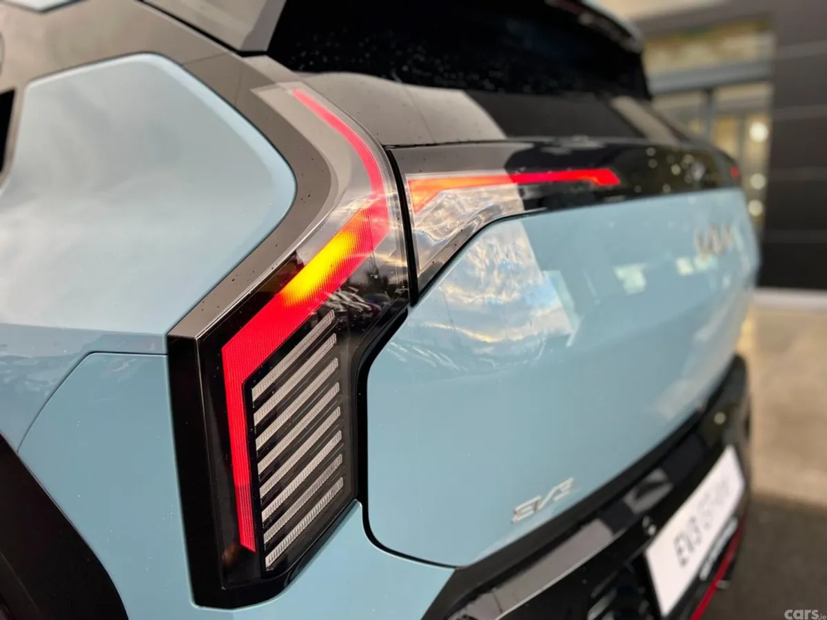 Kia EV3 SUV, Electric, 2027, Blue