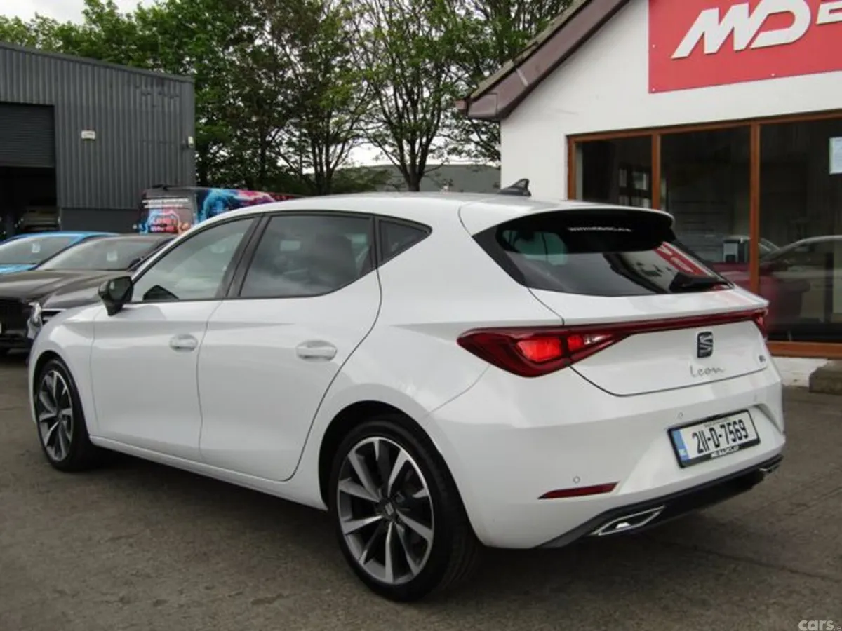 SEAT Leon Estate, Diesel, 2021, White